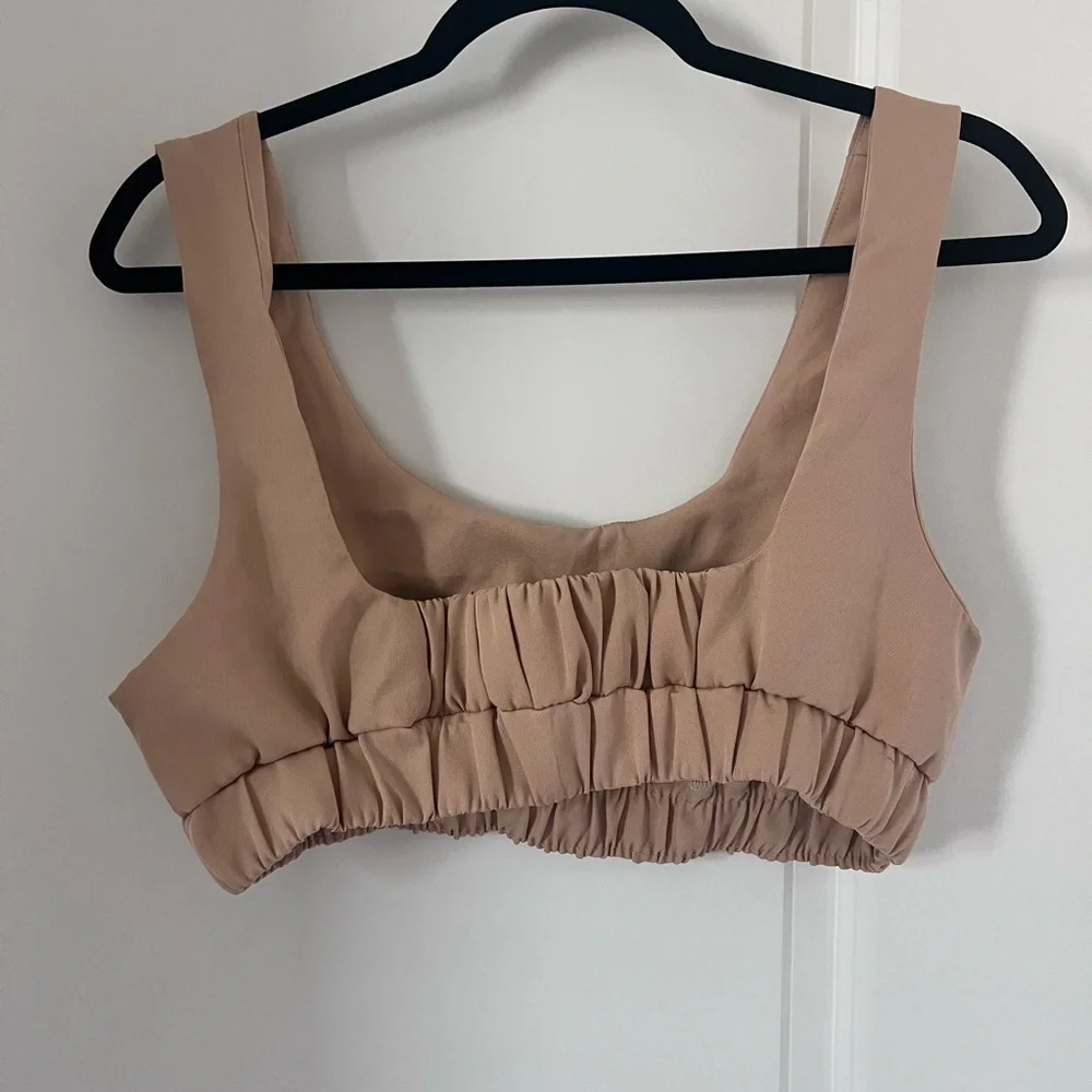 Women's Tan Sleeveless Crop  Top Size Large. NWOT - Picture 5 of 8